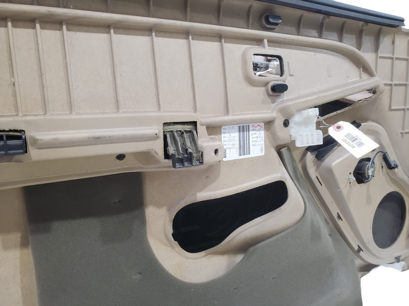 99-02 Tahoe Yukon Suburban FRONT RIGHT PASSENGER SIDE Door Panel 15192632