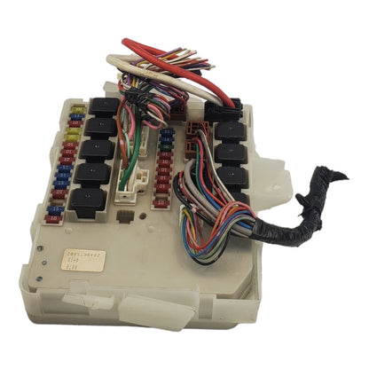 07-09 Nissan Armada Titan QX56 Fuse box Junction Power 284B67S002 OEM