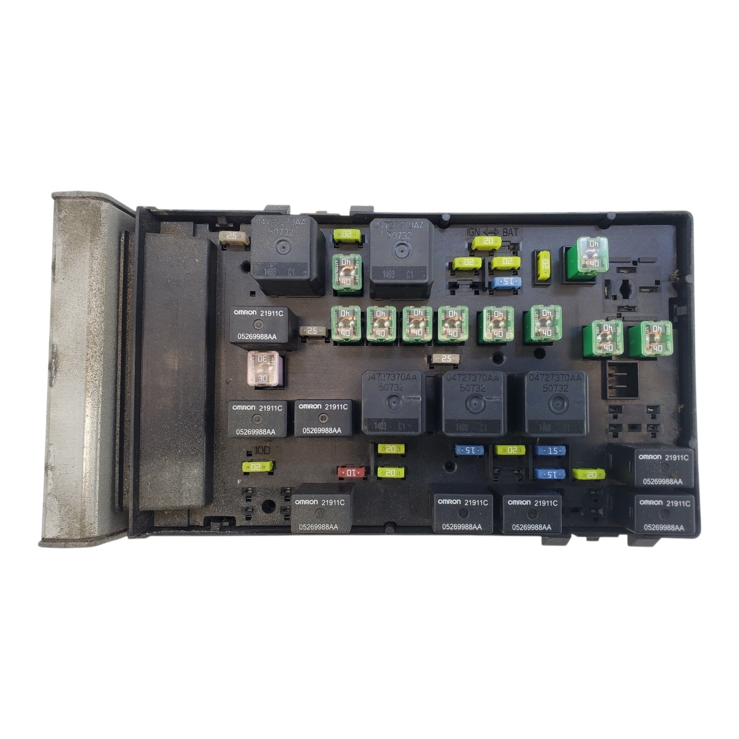 03-05 Chrysler Town&Country Fuse & Relay Box Control Module 04748456AC USED OEM