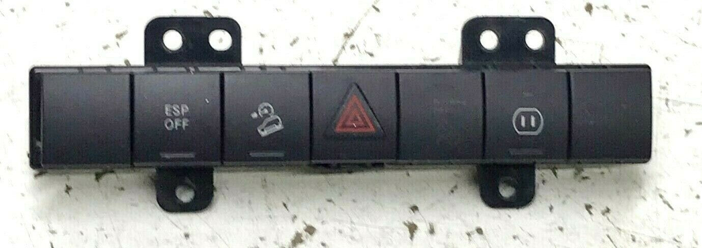 ✅ 04-08 Jeep Liberty Hazard ESP Control Power Switches P04602987AA