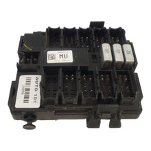 07-09 GMC Yukon Denali 6.2L AWD Cabin Fuse Relay Box 15093837_01 OEM