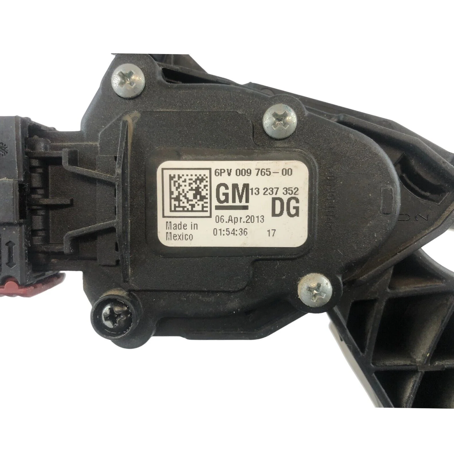 2013 - 2017 CADILLAC XTS SEDAN ACCELERATOR THROTTLE GAS PEDAL 13237352