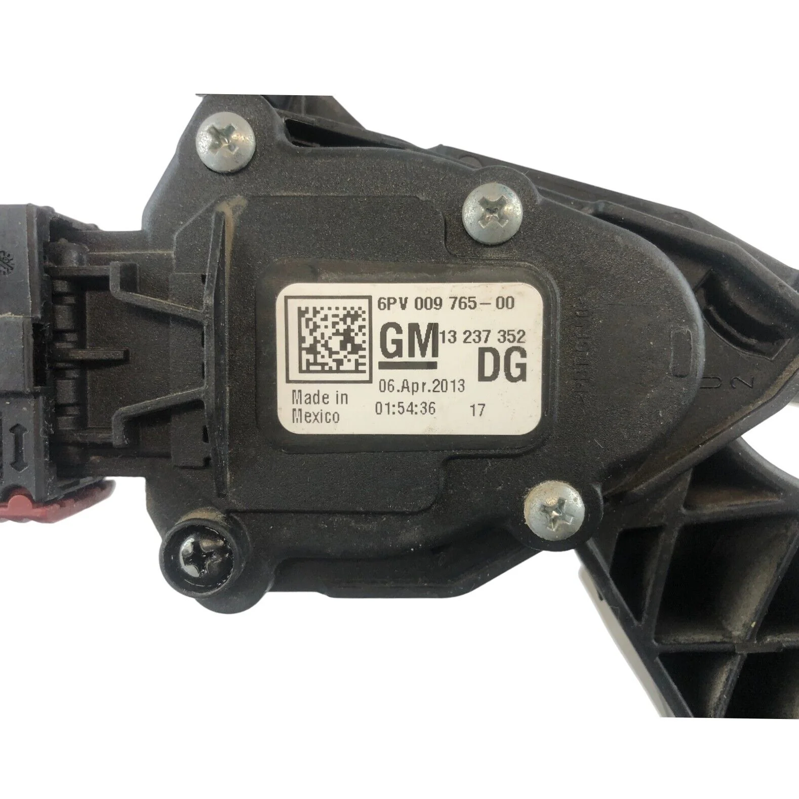 2013 - 2017 CADILLAC XTS SEDAN ACCELERATOR THROTTLE GAS PEDAL 13237352