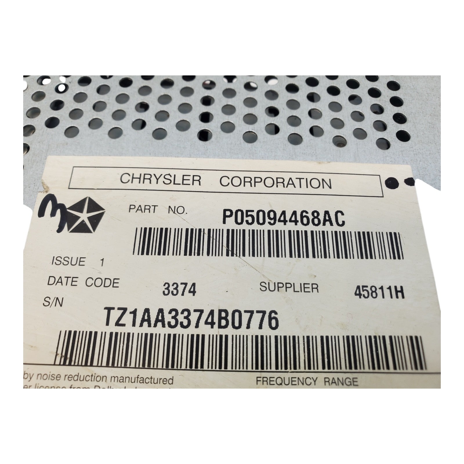 Stereo Radio AM FM CD Cassette 05094468AC Fits 04-08 CHRYSLER PACIFICA