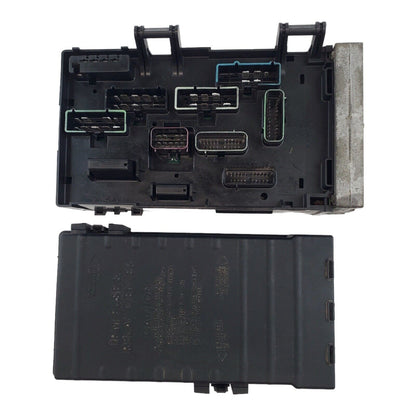 01 - 05 Dodge Grand Caravan Fuse Box Relay Control Module TPIM 04748555AC OEM!