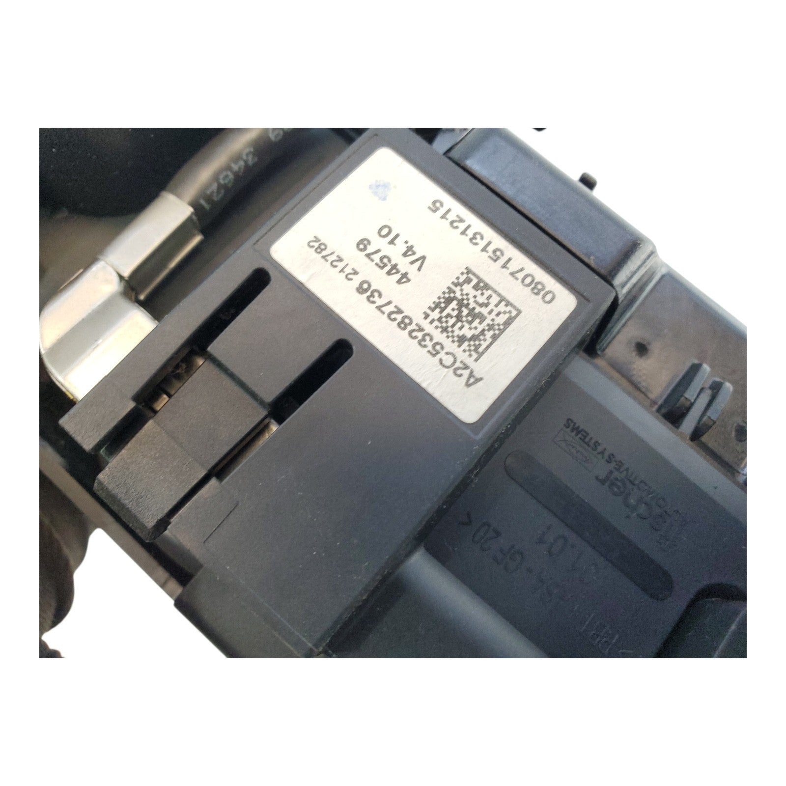 2008-2011 Mercedes C-Class C63 Info/GPS/TV Screen P/N: A20482046979F45