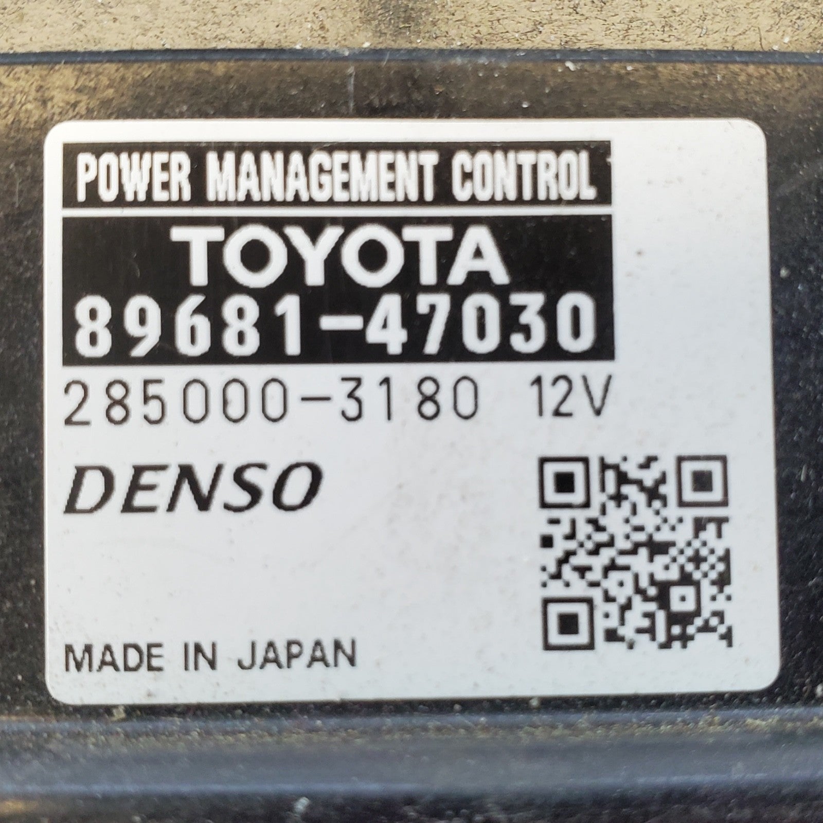 2015-2016 Toyota Prius V Power Management Control module 89681-47030