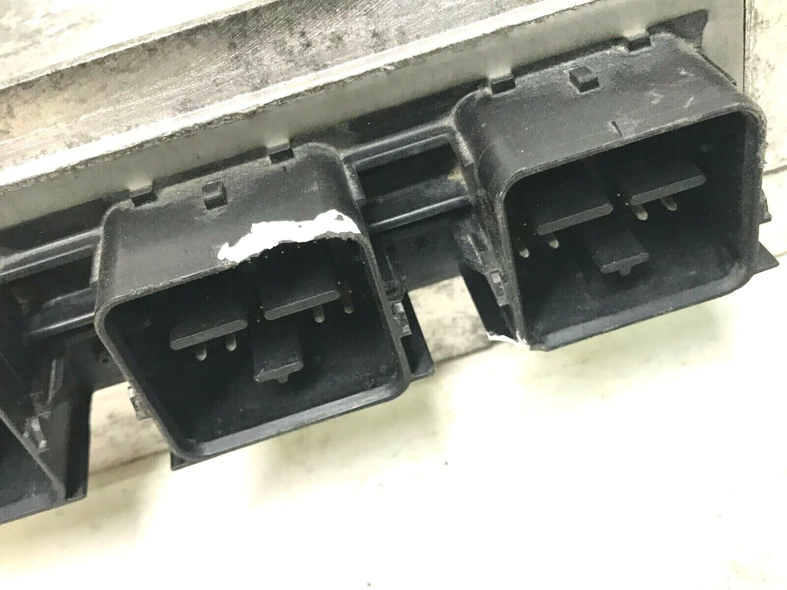08 Ford Escape 2.3L Engine Control Module ECM Computer 8M6A-12A650-BH
