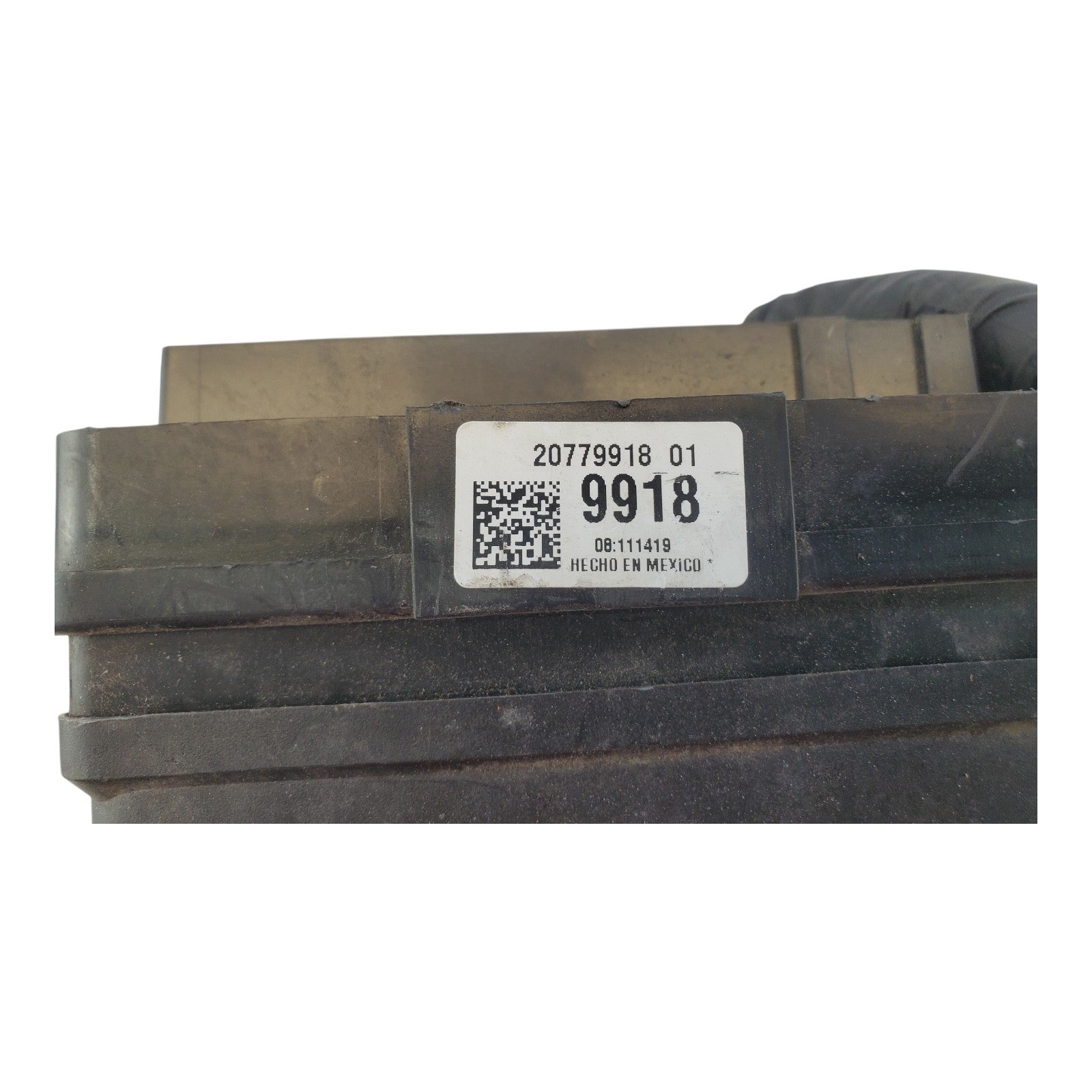 09 Pontiac G6  2.4L  Fuse Box Relay Module   20779918