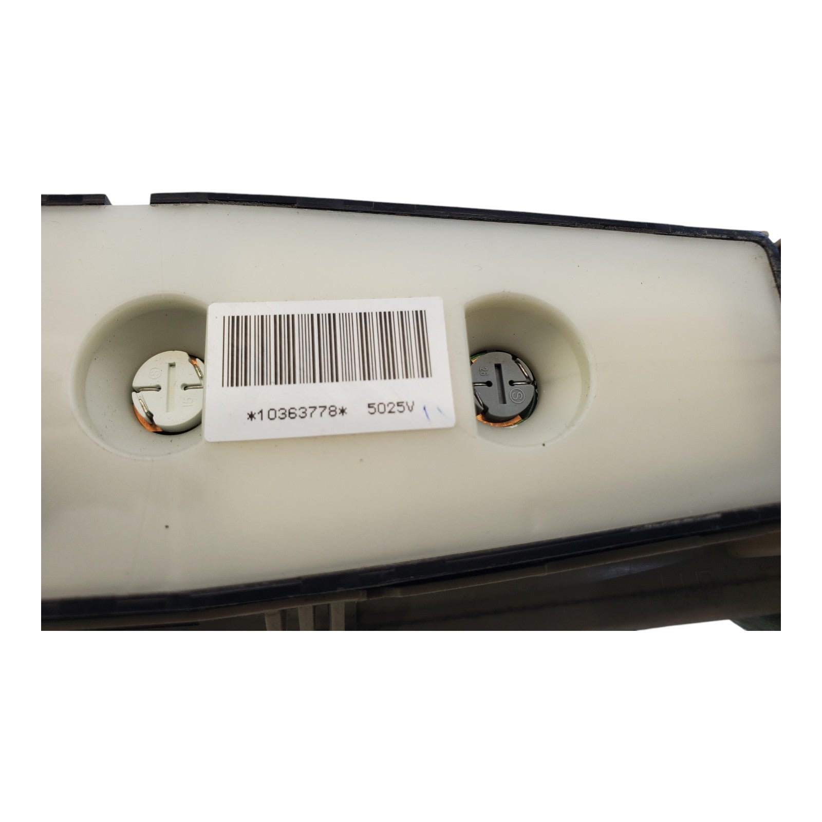 04 - 06 CADILLAC SRX DRIVER LEFT SIDE MASTER POWER WINDOW SWITCH P/N 10363778