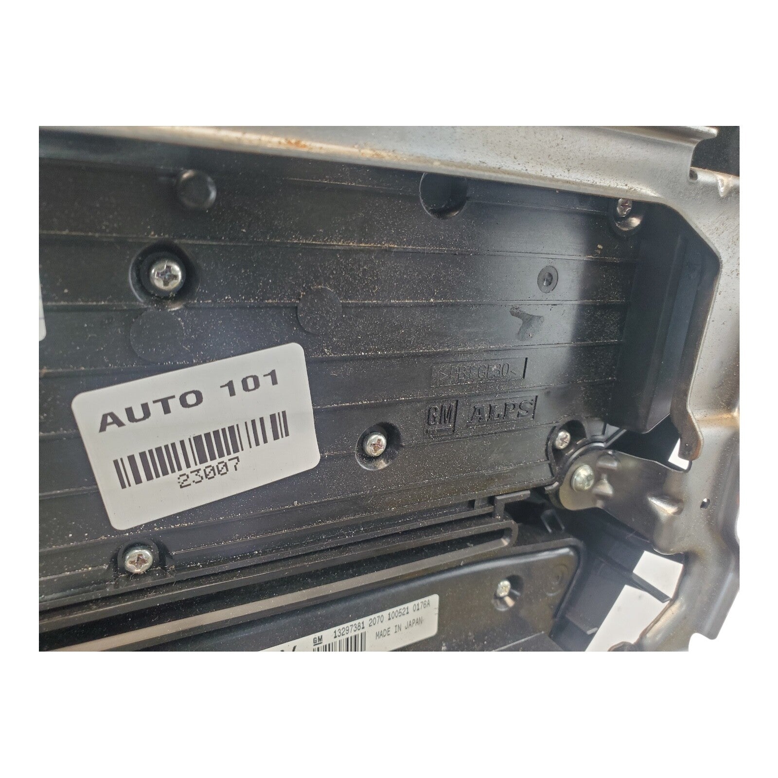 11-13 BUICK REGAL Heater A/c Control OEM: 13297381