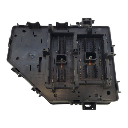 OEM 10-11 Chevrolet Traverse Fuse Box Junction 20913280 Module
