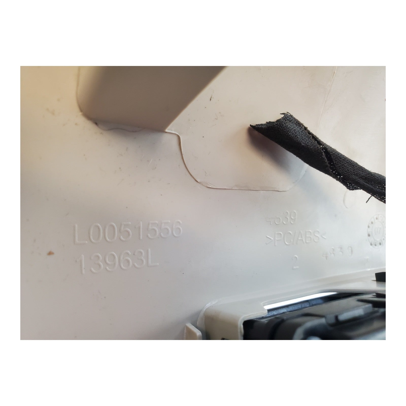 2008-16 Caravan / Town & Country L0051556 Roof Overhead Console
