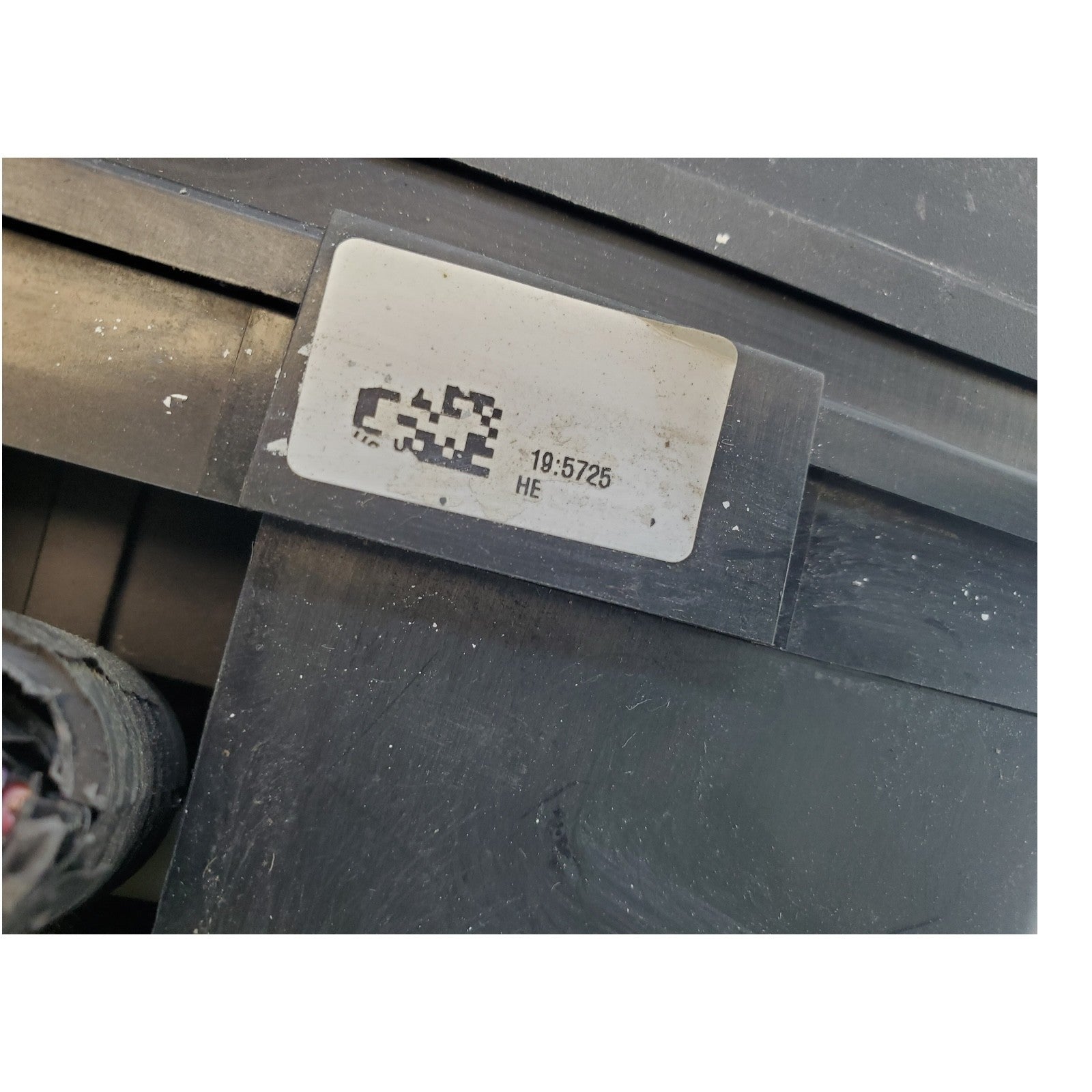 PONTIAC G6 FUSE BOX RELAY UNIT OEM