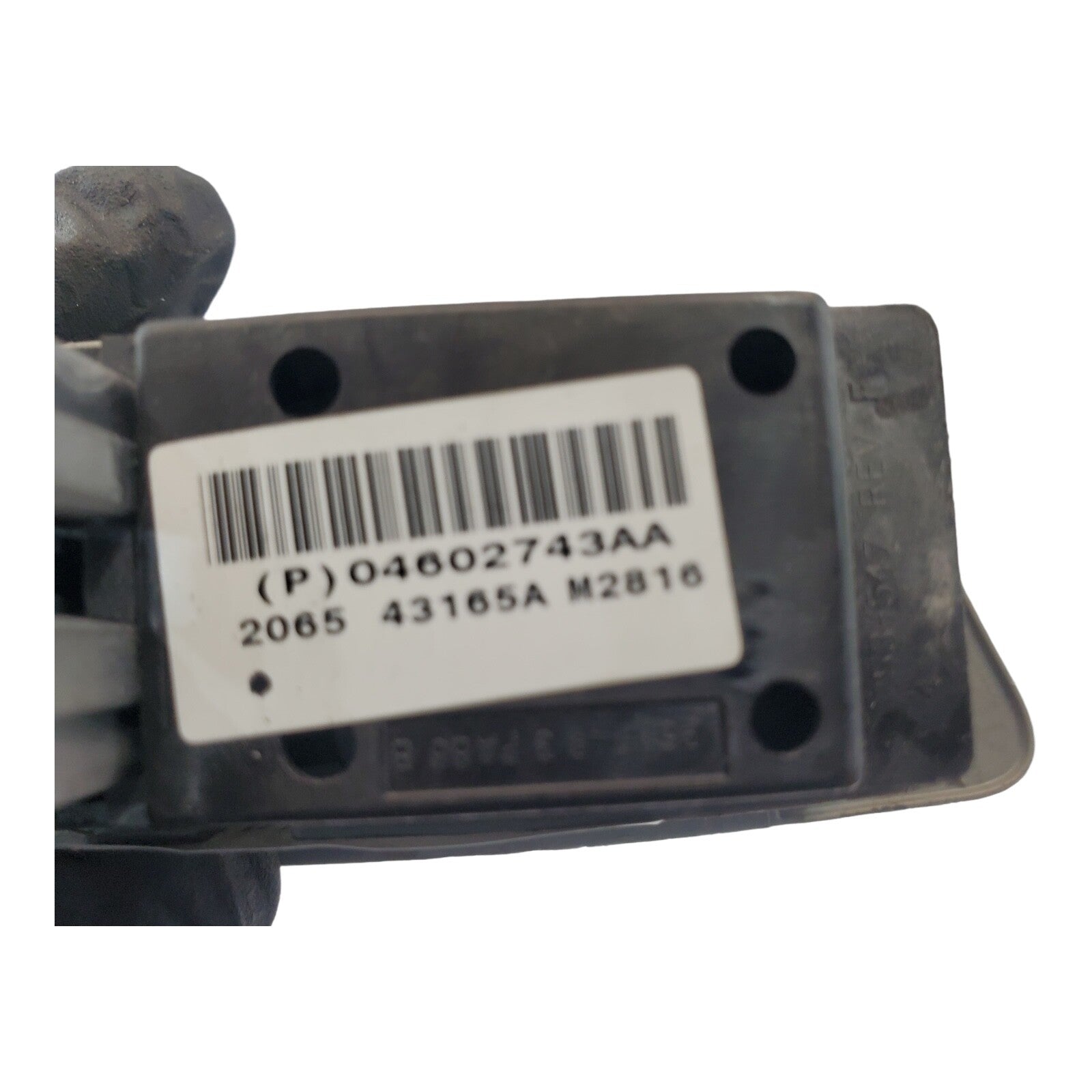 05-08 JEEP COMMANDER LEFT REAR Window Switch OEM P04602743AA