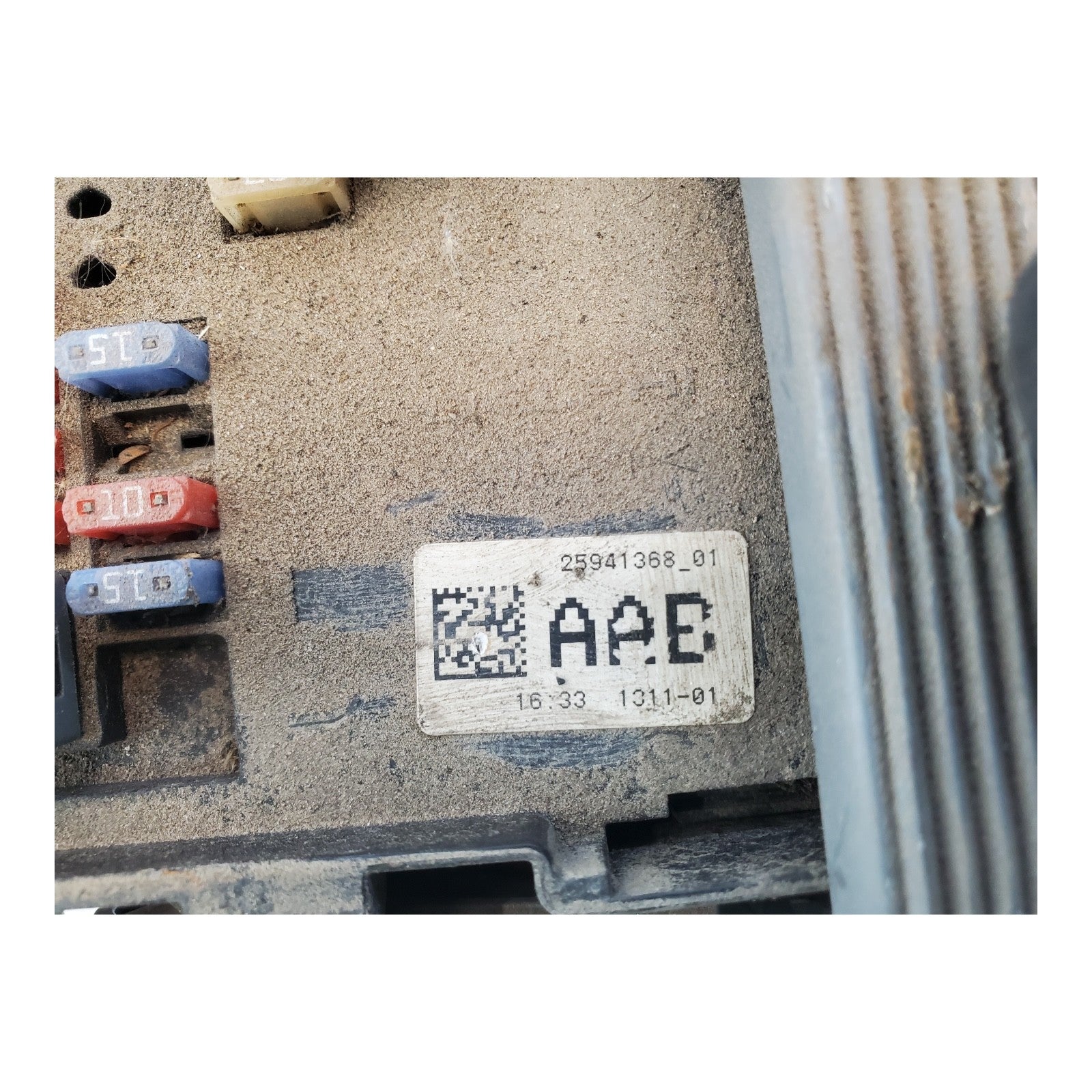2010-2014 Cadillac Escalade Fusebox Fuse Box Relay Module 25941368-01