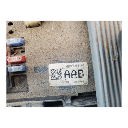 2010-2014 Cadillac Escalade Fusebox Fuse Box Relay Module 25941368-01