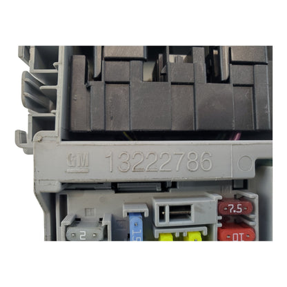 11-14 Cadillac Chevy Cruze Lacrosse XTS SRX Junction Relay Fuse Box OEM 13222786