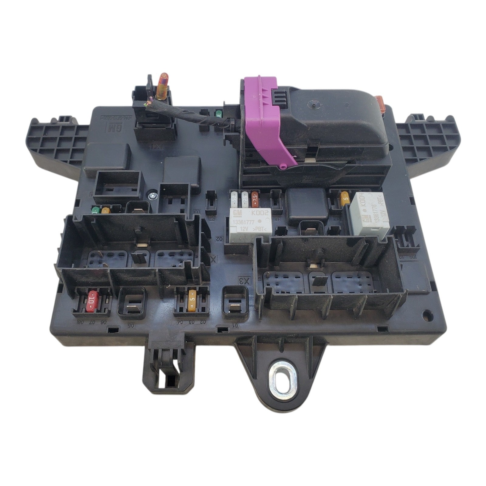 2013-2014 Buick Verano Fuse Box Used 22798890 OEM