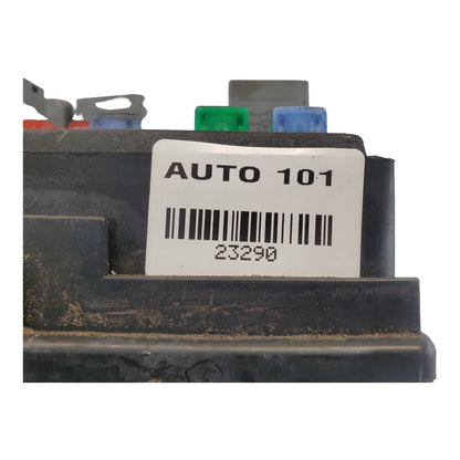 04 Siverado 5.3 Suburban Tahoe Fuse Box Relay p/n 15201928-02