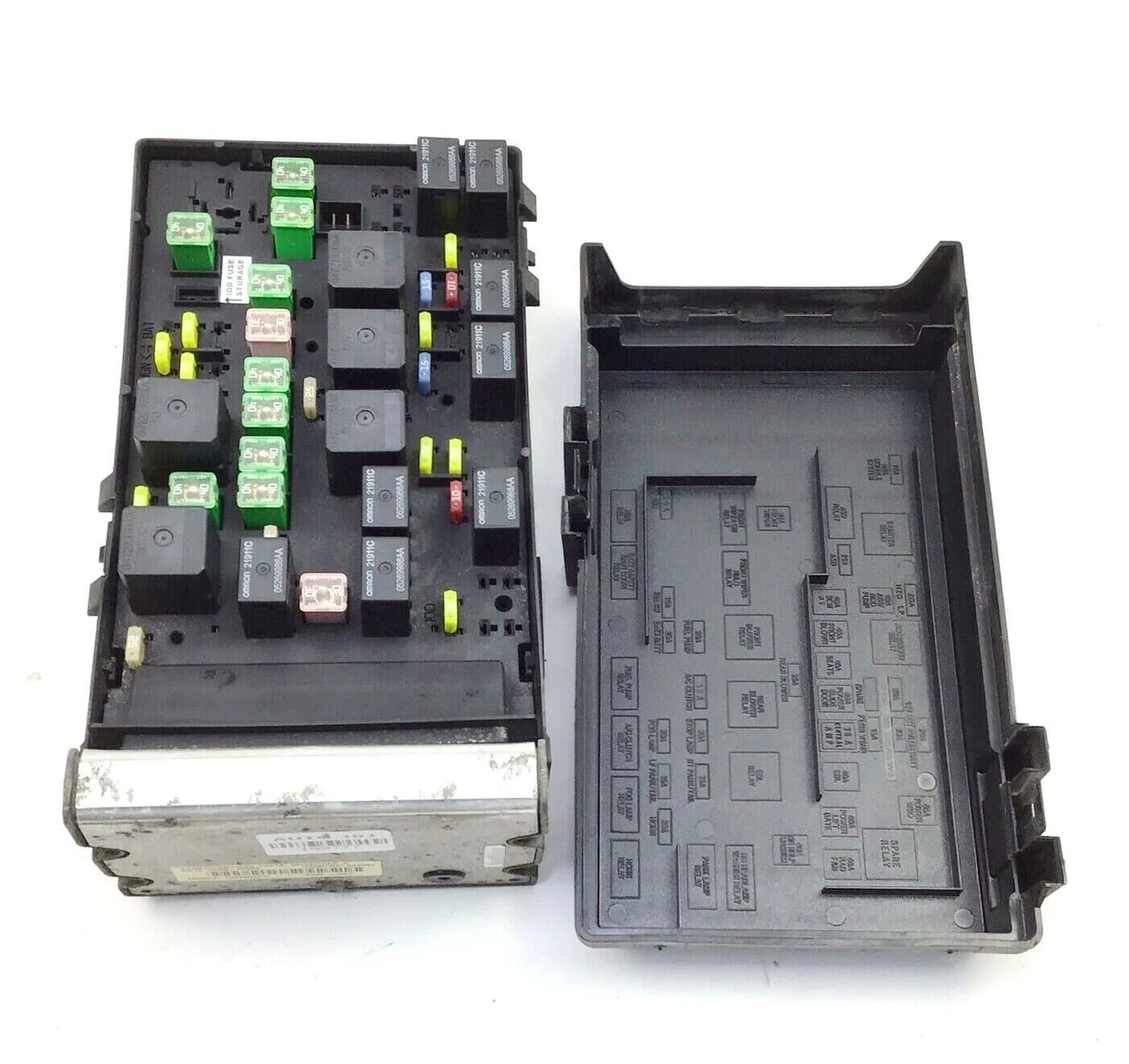 CARAVAN TOWN & COUNTRY MULTIFUNCTION CONTROL COMPUTER 05144506AE