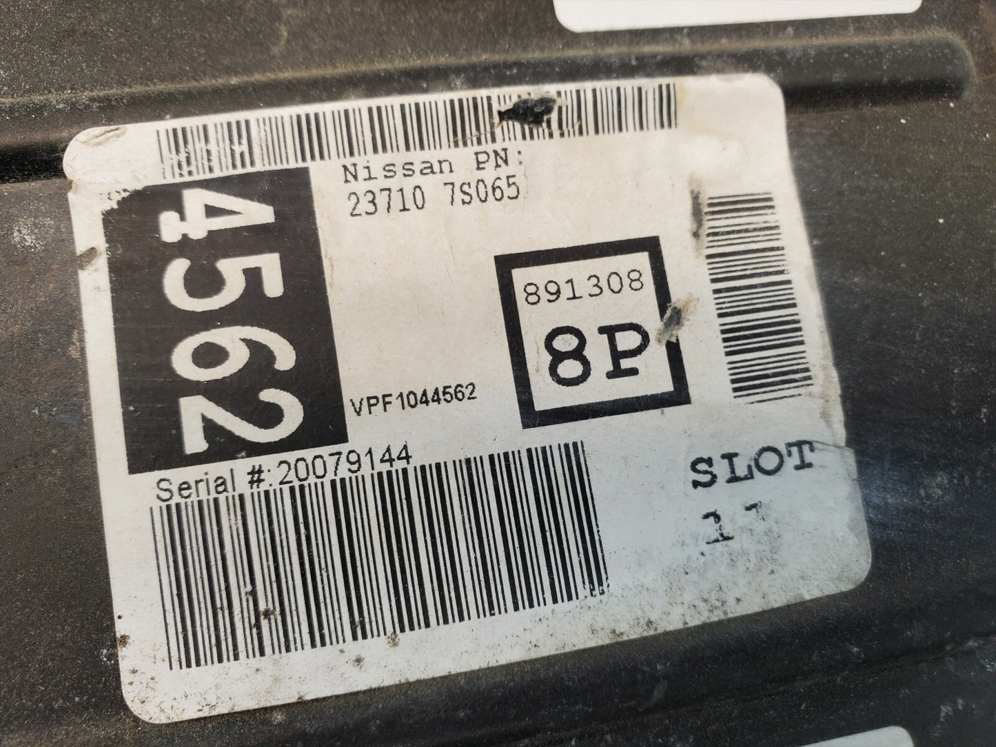 04 Nissan Titan ECM ECU Engine Control Computer MEC33-610 D1
