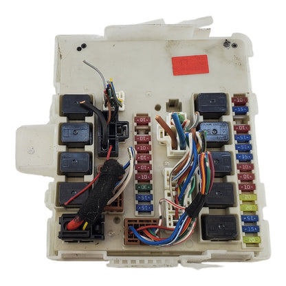 07 08 09 10 Nissan Titan Fuse Relay Box White 284B6-ZE00C Controller Assembly