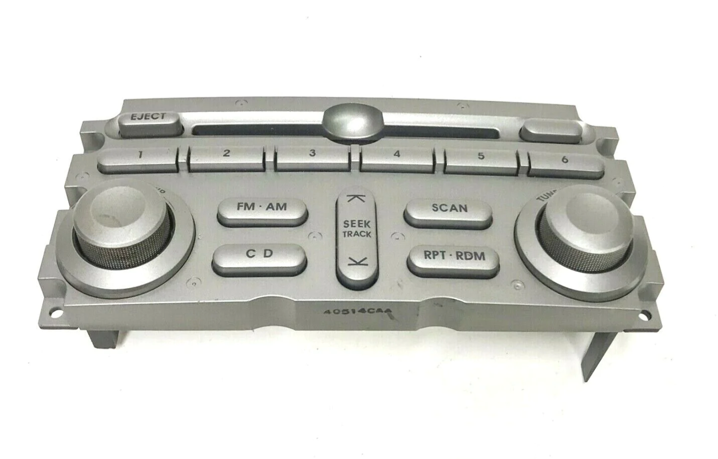 2004- 2005 Mitsubishi Endeavor CD Audio Radio Control Faceplate MR576014ZZ