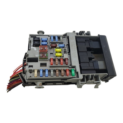 11-14 Cadillac Chevy Cruze Lacrosse XTS SRX Junction Relay Fuse Box OEM 13222786