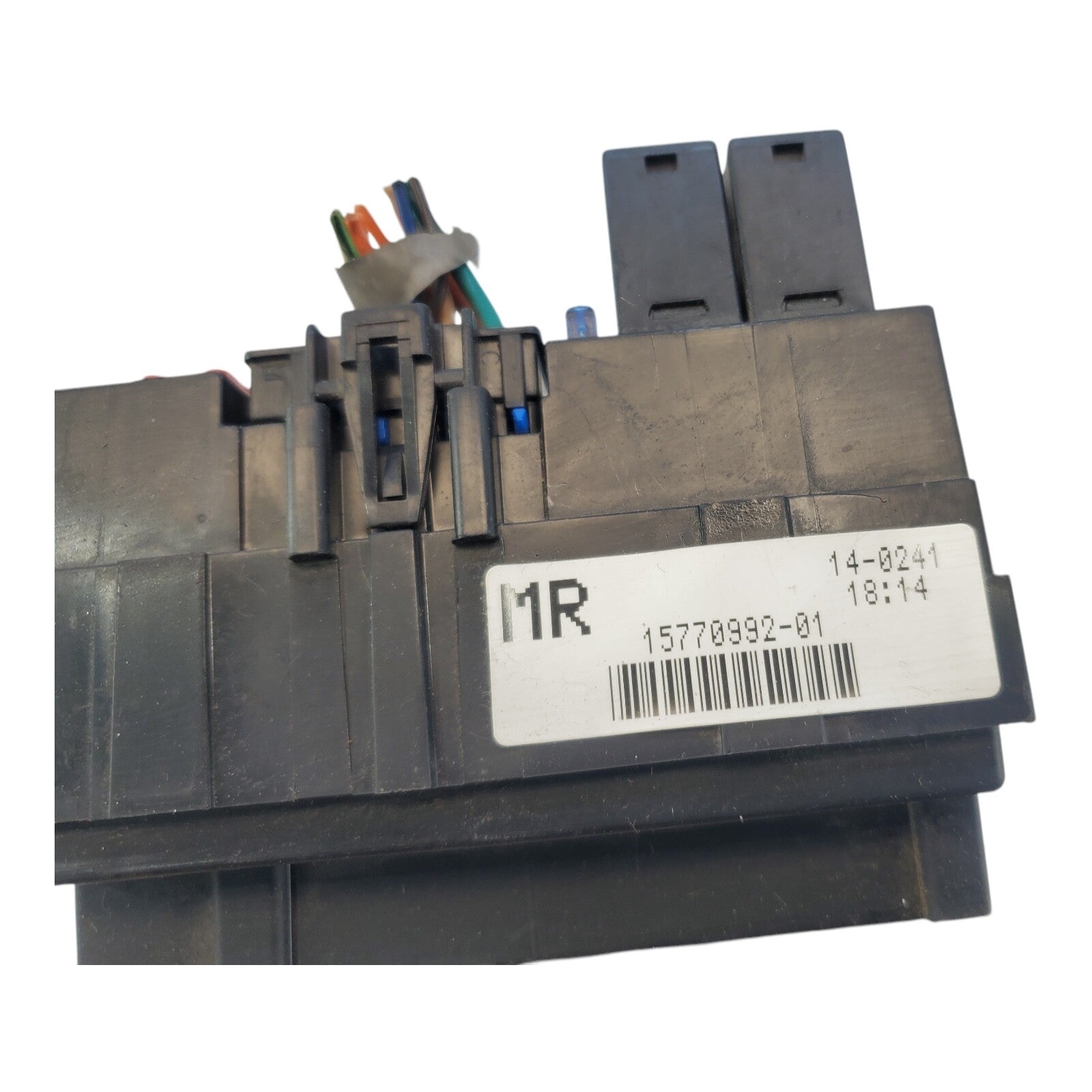 99-06 Chevy Silverado GMC Sierra Suburban Fuse Relay Box 15770992-01