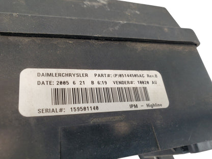 05-07 Caravan Town & Country Fuse Box Relay Control Module 05144505AC