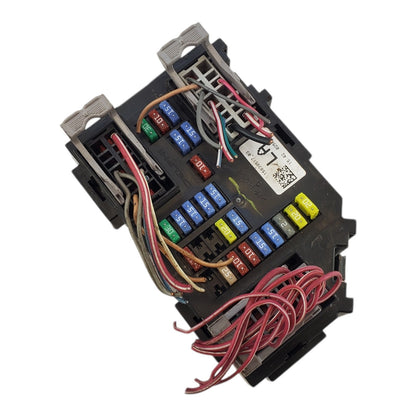 07-14 GMC Silverado Fuse Box Relay Control Junction Block P 15839517 OEM