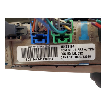 03-06 GM GMC TAHOE YUKON ESCALADE SIERRA PASS  WINDOW SWITCH # 15132194