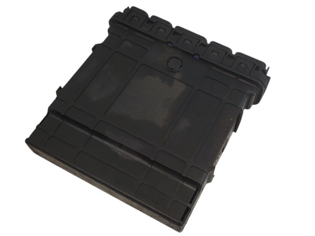 04 MITSUBISHI ENDEAVOR Engine Control Module ECM Computer MN132653