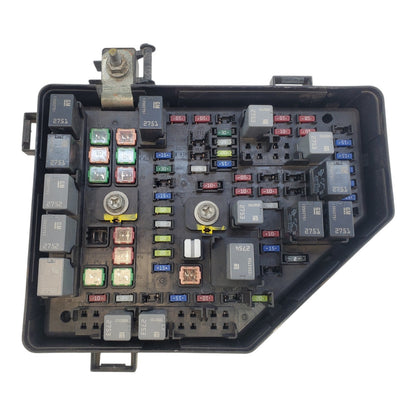 2011 CHEVY TRAVERSE Engine Fuse Box  20913279