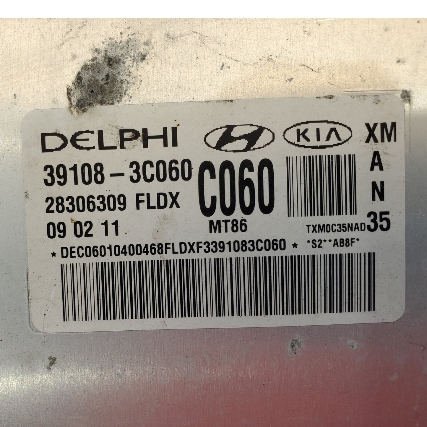 11-13 Kia Sorento 39108-3C060 Computer Brain Engine Control ECU ECM EBX Module