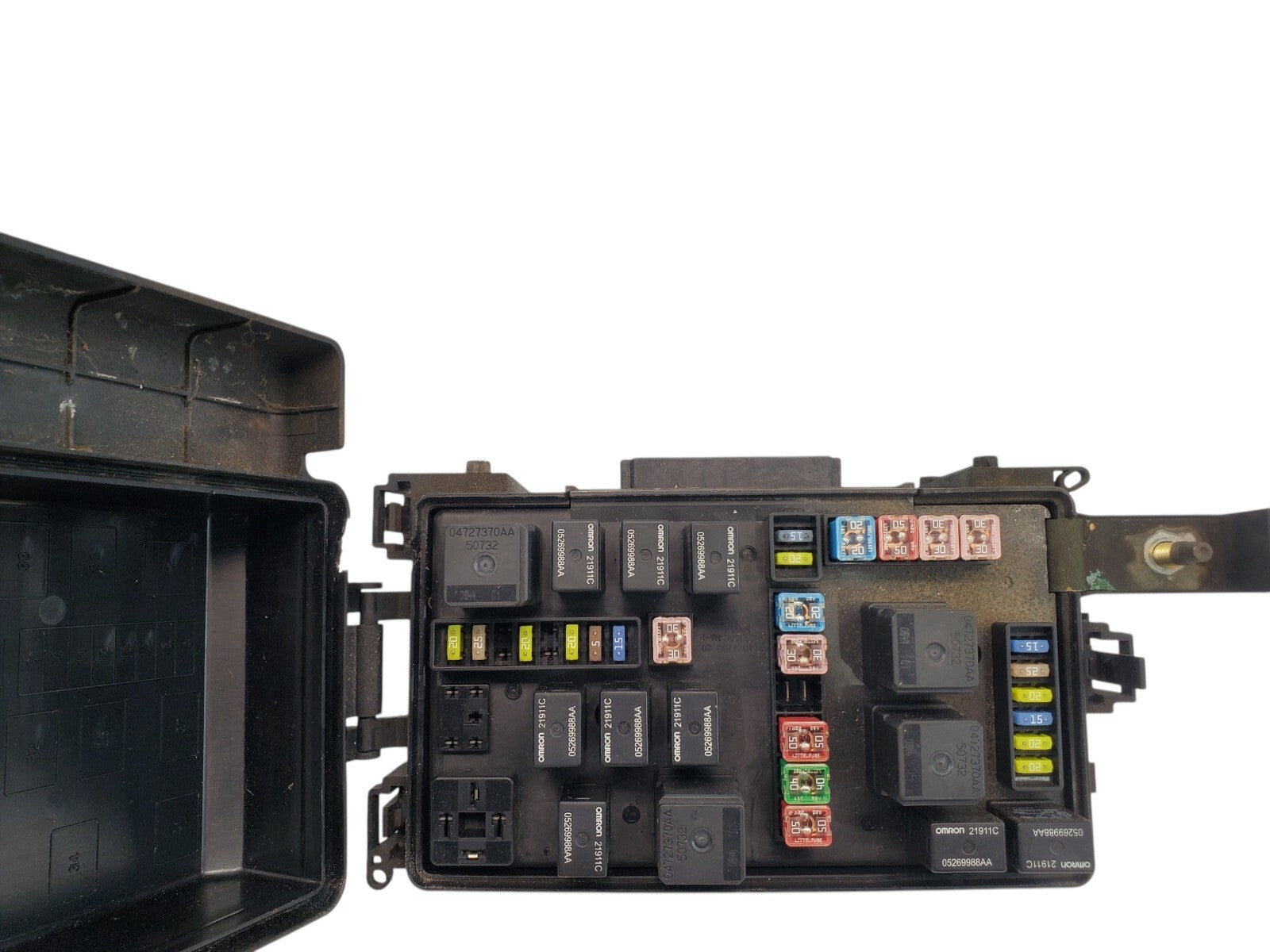 2005 Dodge Chrysler 300 FCM Module Fuse Box P05087166AH