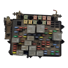 2003-2006 Escalade Tahoe Yukon Fuse Box 15201930-02