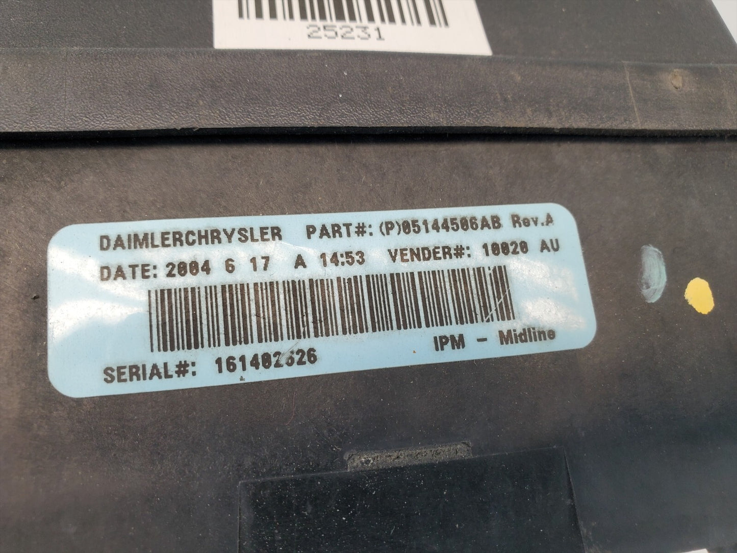 03-05 Dodge Caravan Power Module Fuse Box Relay Control Unit 05144506AB