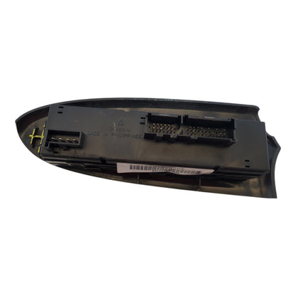 02-05 Trailblazer Passenger Window Switch   15133129 Black Bezel OEM