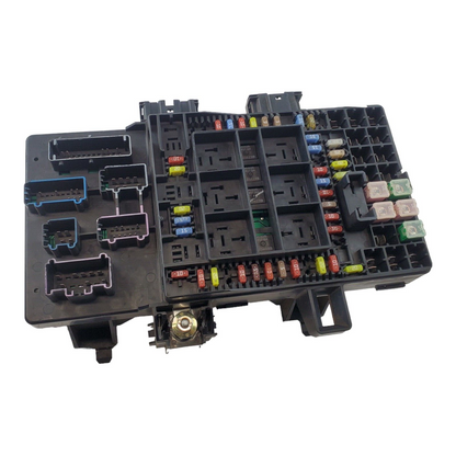 2004 - 2007 Ford F150 Fuse Box Power Distribution 4L3T-14A067-CH