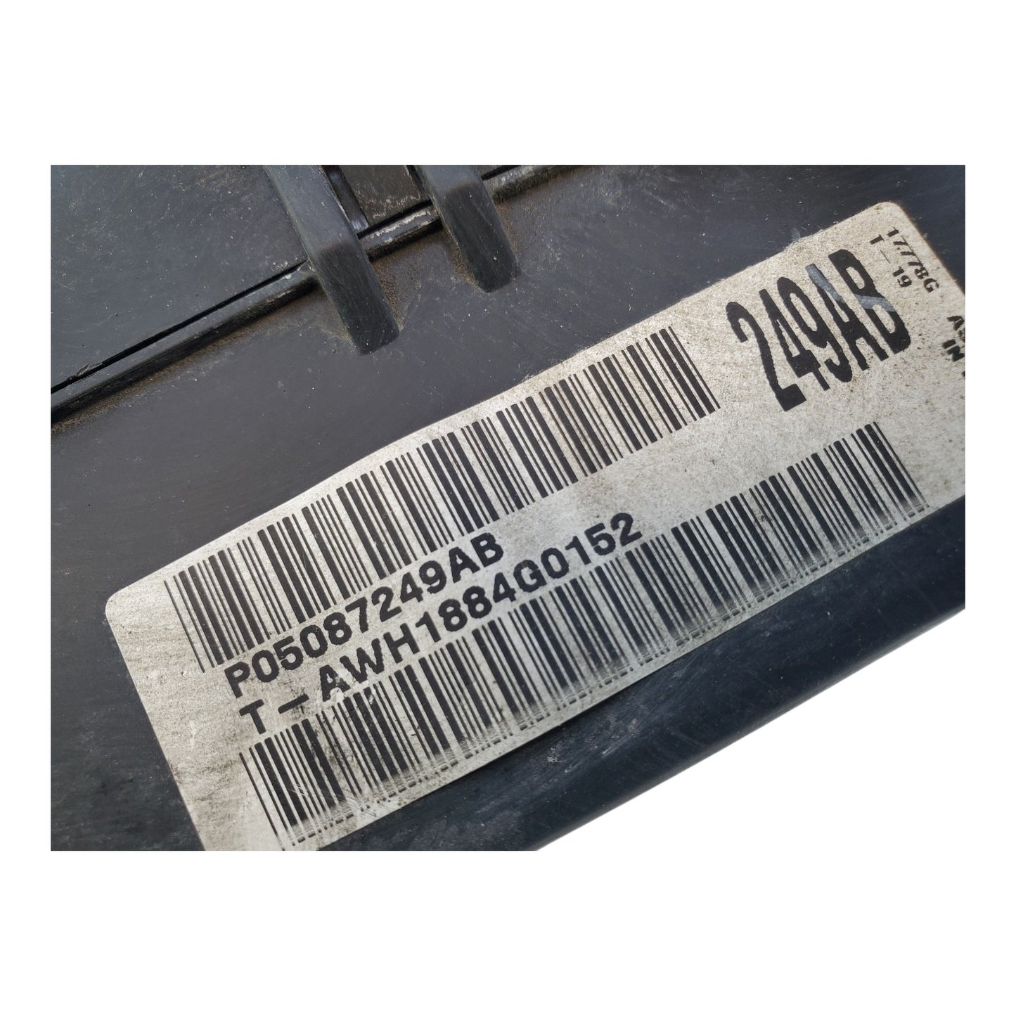 ✅ 04-06 Dodge Stratus 2.4L Fuse Relay Junction Box 05087249AB OEM