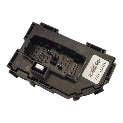 07-14 GMC Silverado Fuse Box Relay Control Junction Block P 15925044 OEM