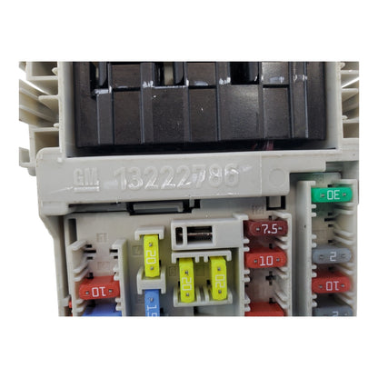 13-19 Cadillac XTS Fuse Relay Box Body Control Module 13222786 Oem