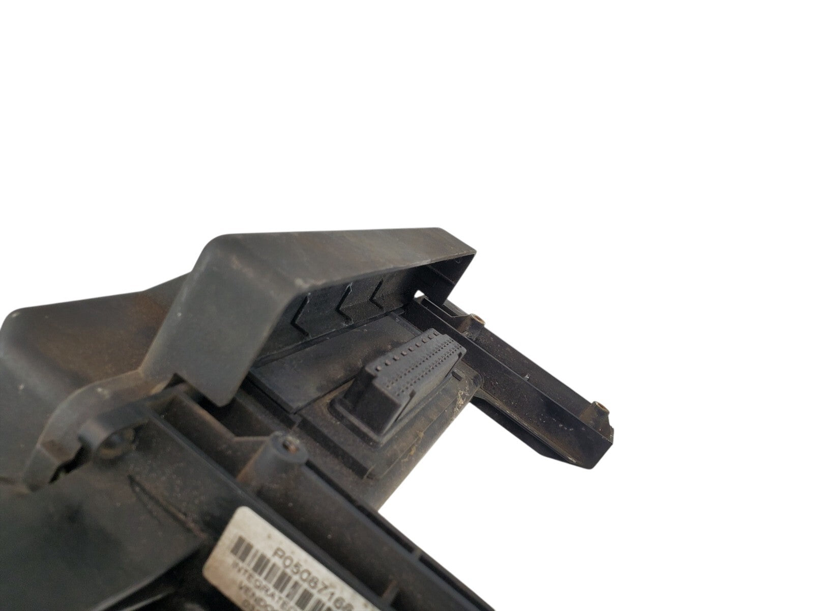 2005 Dodge Chrysler 300 FCM Module Fuse Box P05087166AH