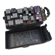 08-11 Chevrolet Malibu Fusebox Relay Module 25883009 OEM