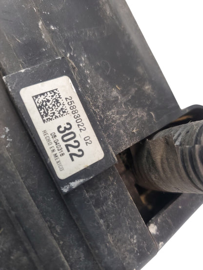 Pontiac Fuse Box Relay Block Junction Unit 2588302202 Module 911 10D4-B2