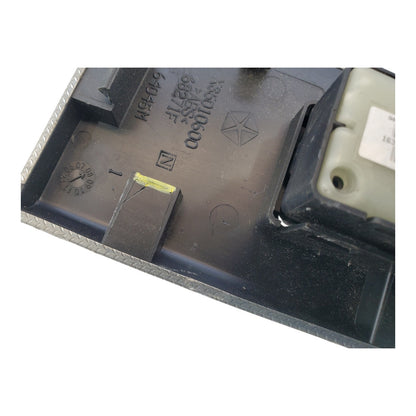 2005 2006 2007 2008 2009 Dodge Durango Passenger Power Window Switch 04602786AA