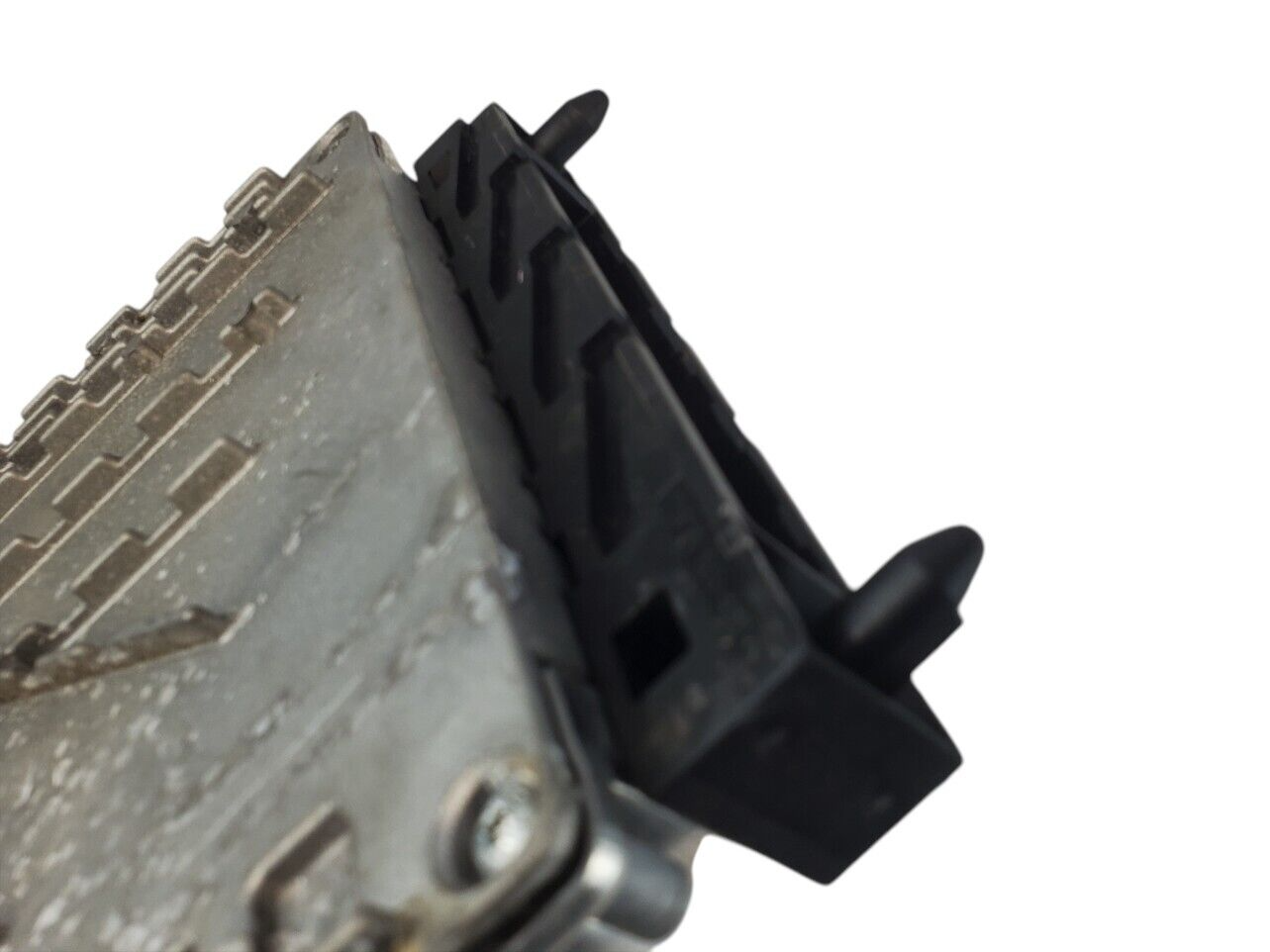 02-04 Volvo XC90 ECM Engine Electronic Control Module OEM 0261207809