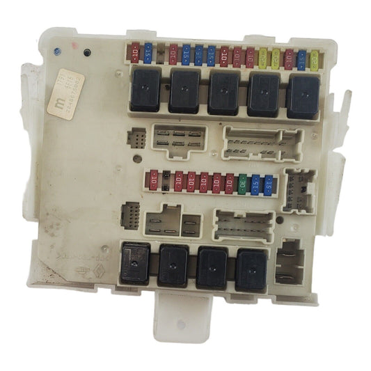 2004-2007 NISSAN TITAN XTERRA INFINITI BCM FUSE RELAY BOX BLOCK 284B67S002